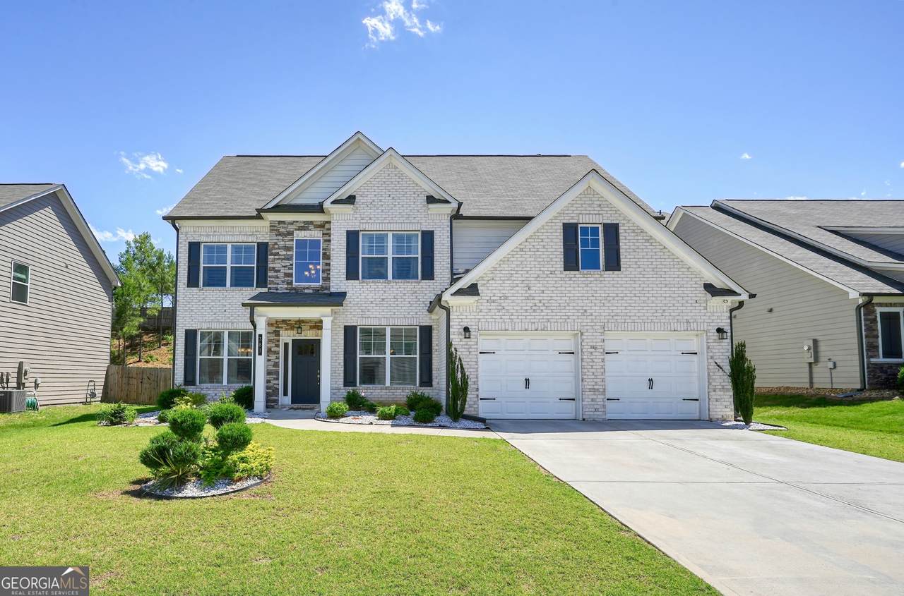 383 Crestbrook Lane - Photo 1