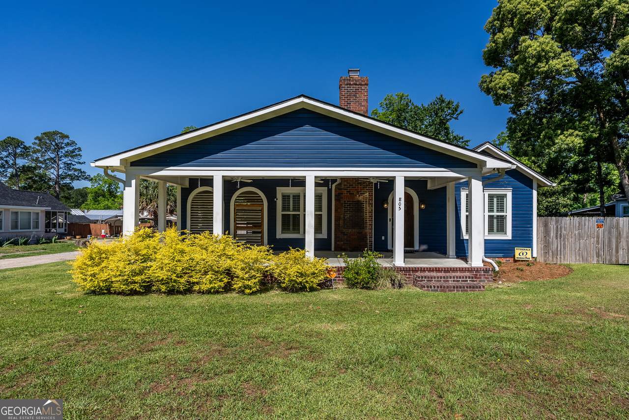 805 Lee Street - Photo 1