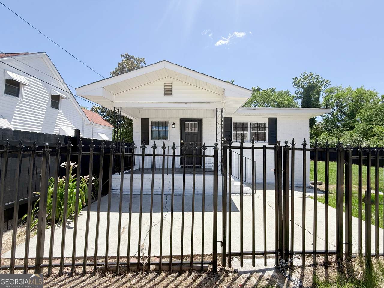 1502 12th Street - Photo 1