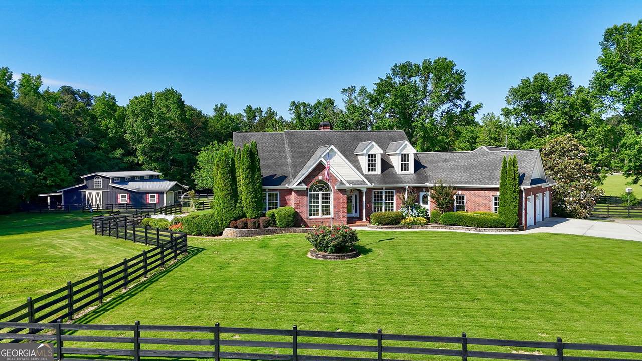 4320 Sandy Creek Road - Photo 1