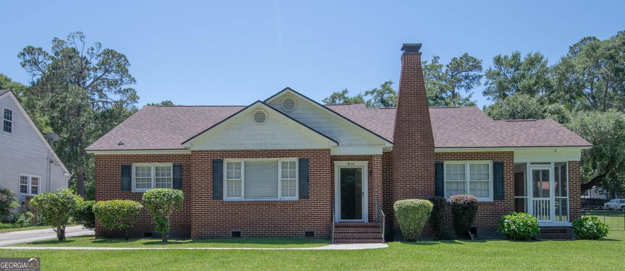 814 Main Street - Photo 1