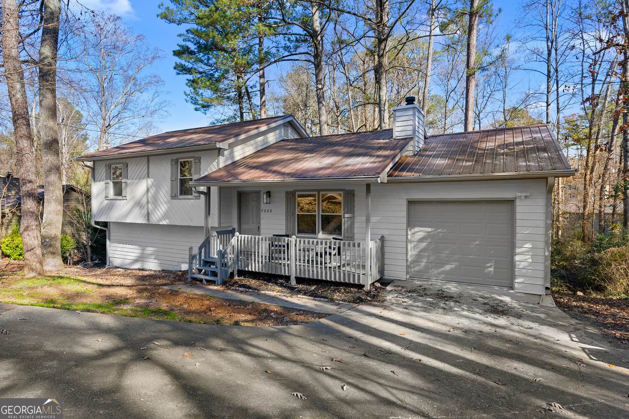 7000 Woodland Place - Photo 1