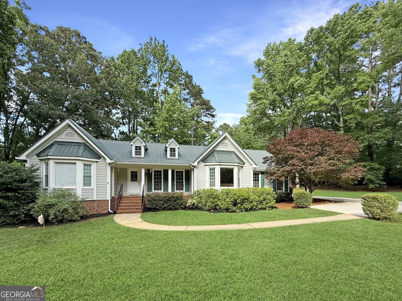 1040 Brookfield Drive - Photo 1