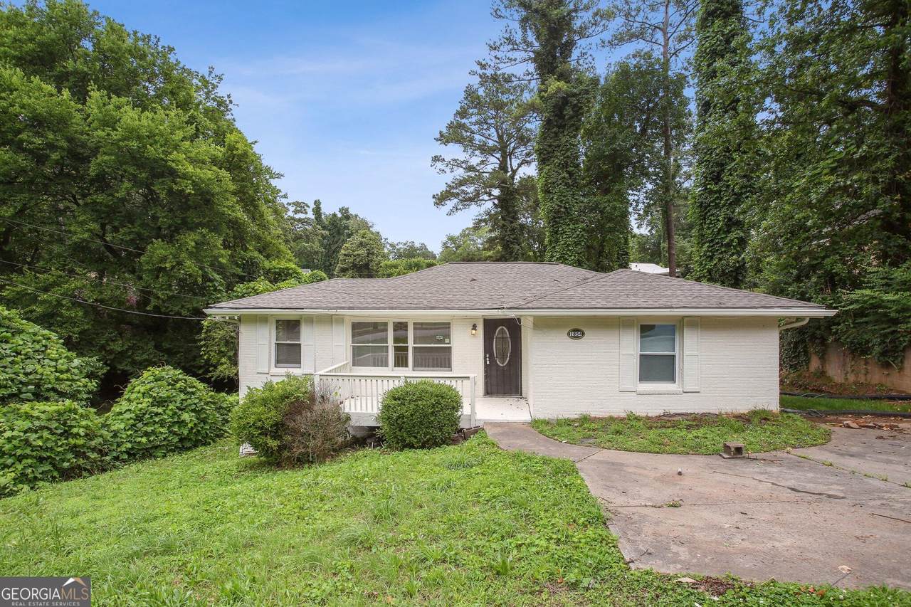 1854 Shadydale Avenue - Photo 1