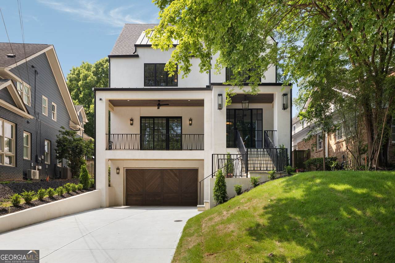 555 Orme Circle - Photo 1