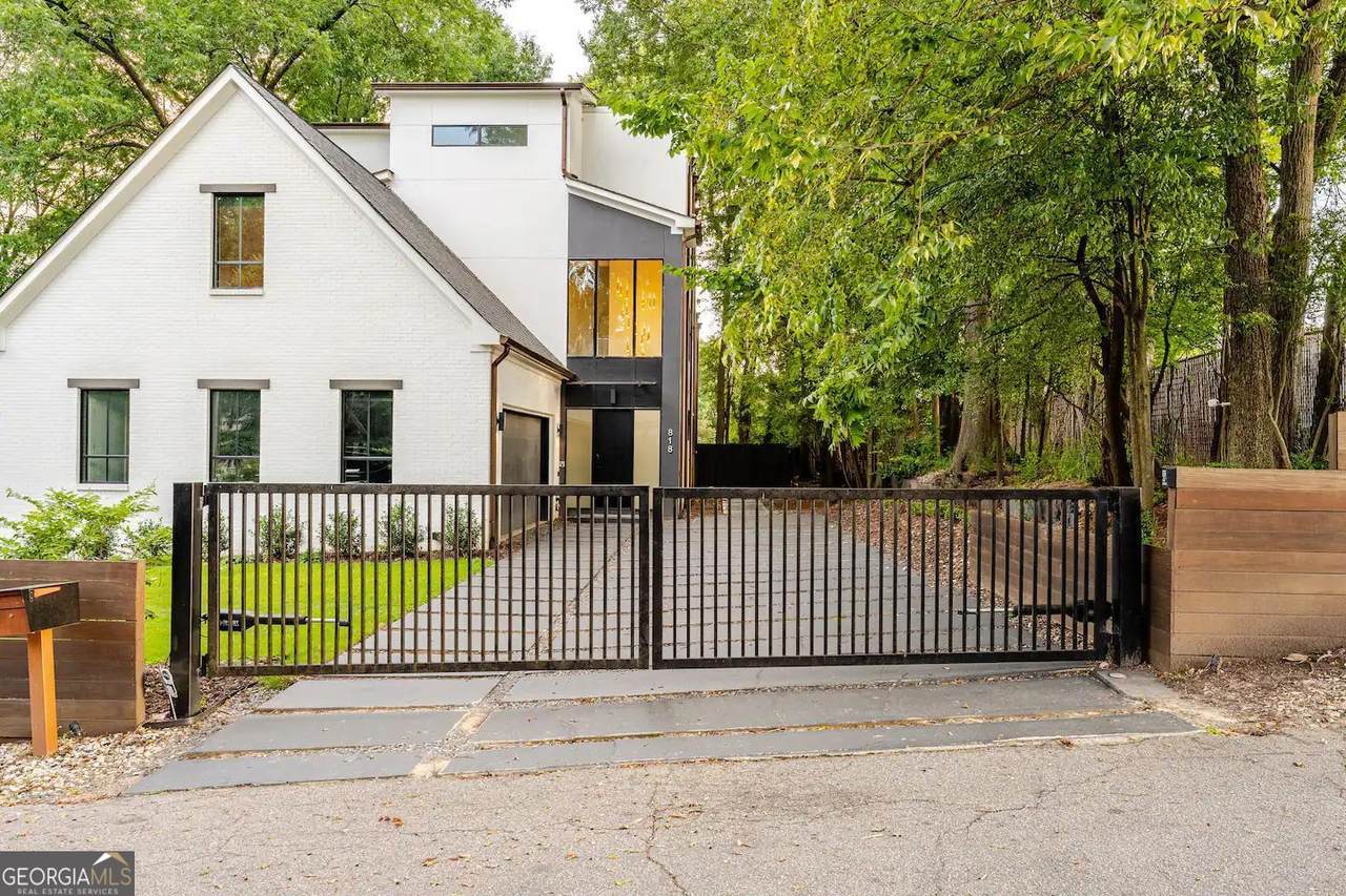 818 Verner Street - Photo 1