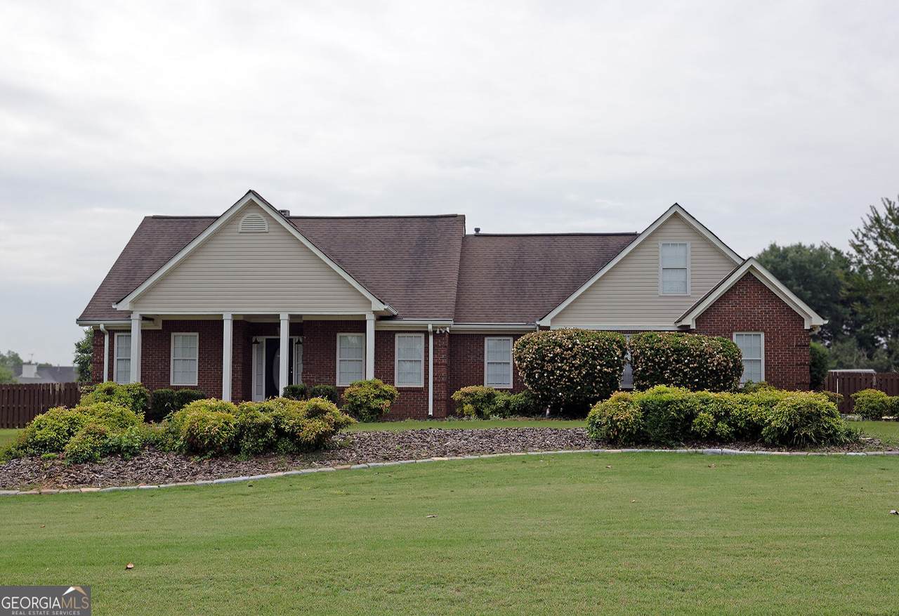 1204 Bent Creek Drive - Photo 1