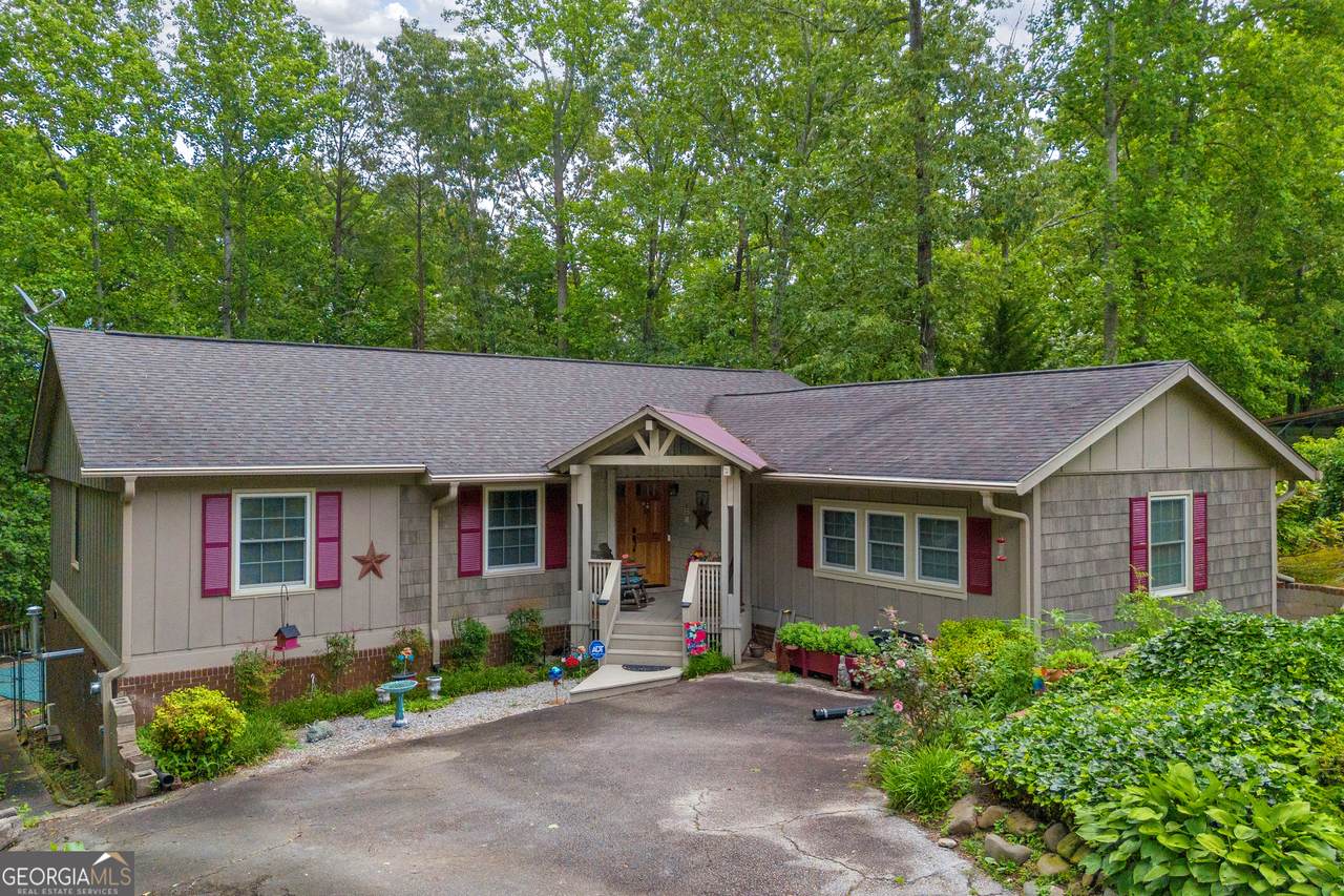 2253 Lake Louise Road - Photo 1