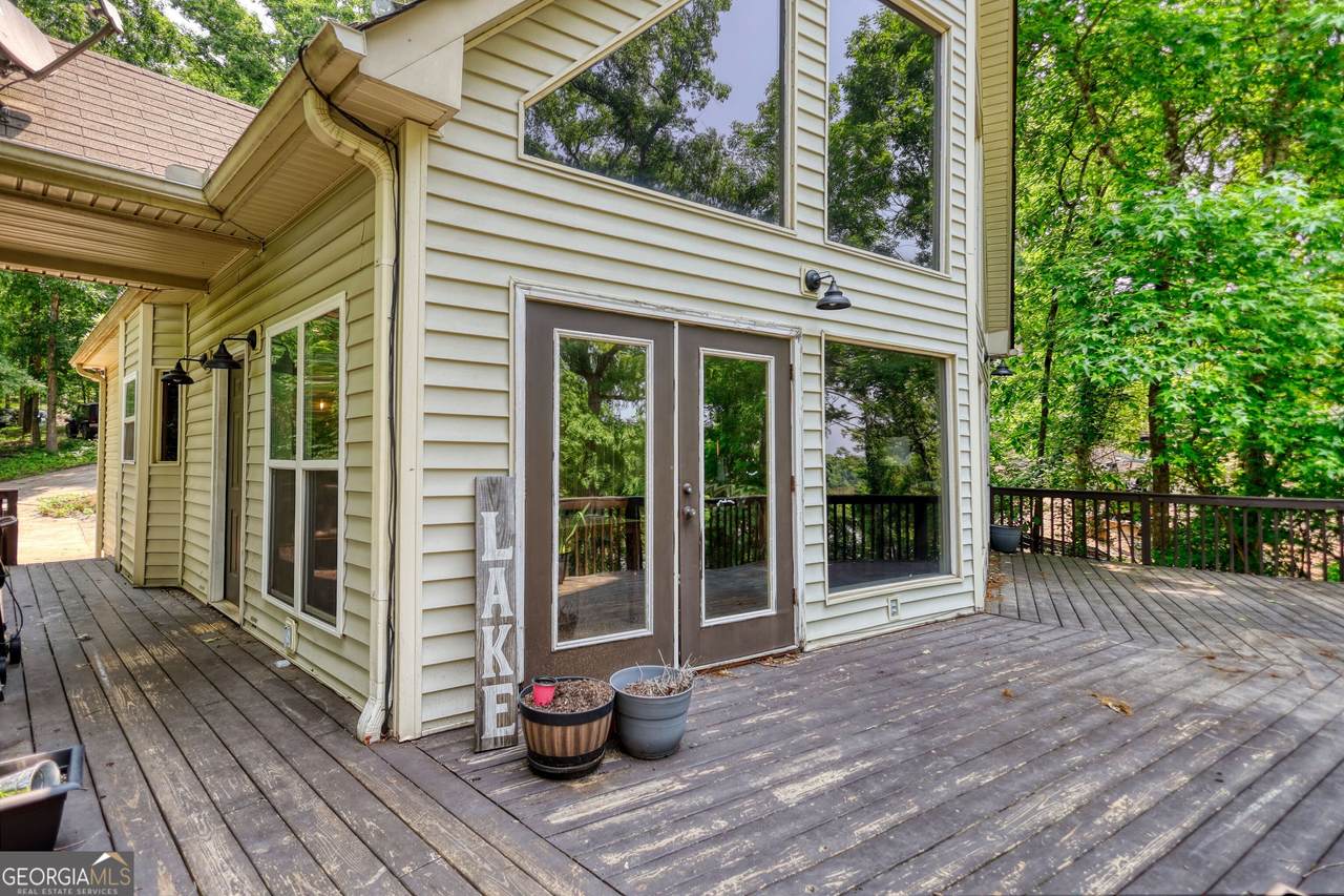 833 Bear Creek Point - Photo 1