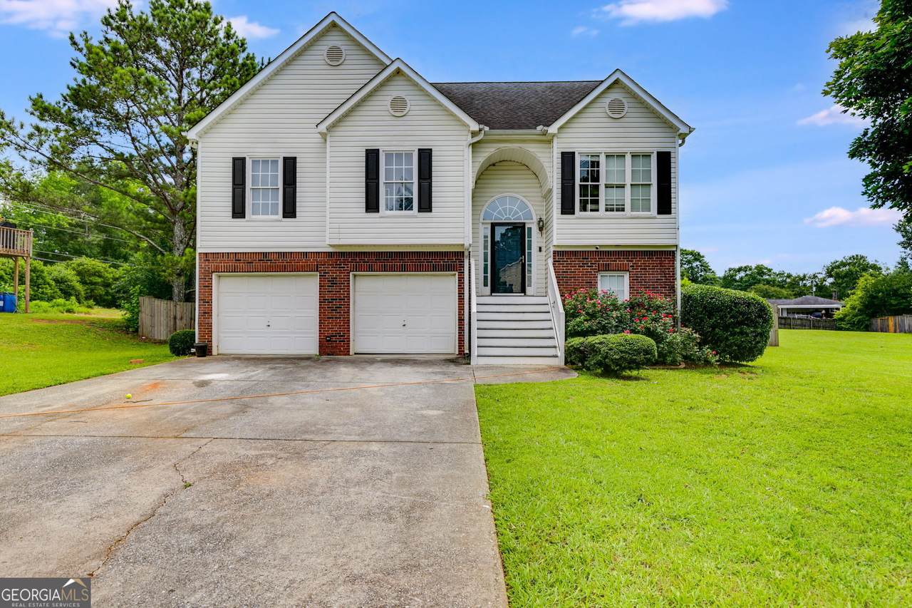 4905 Martin Farms Road - Photo 1