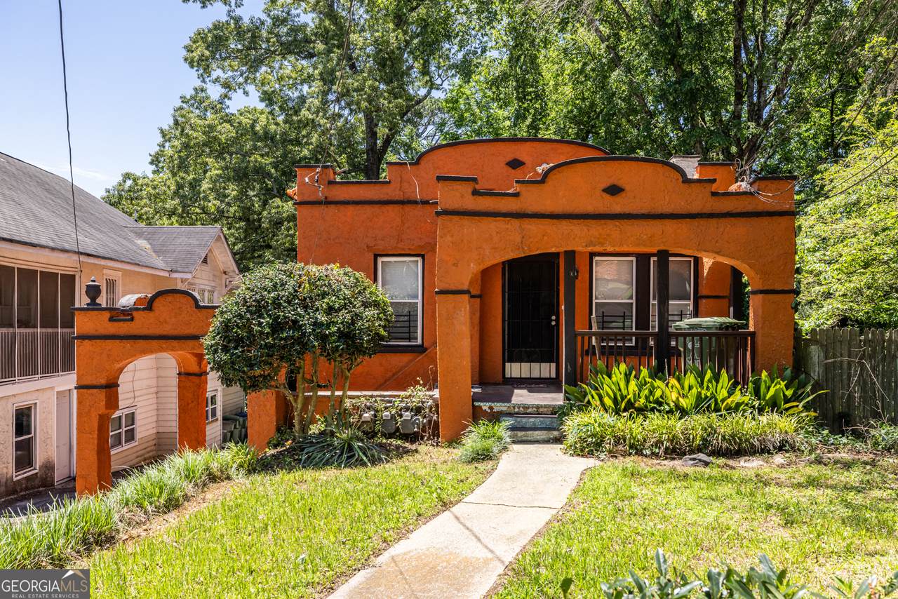 1147 United Avenue - Photo 1