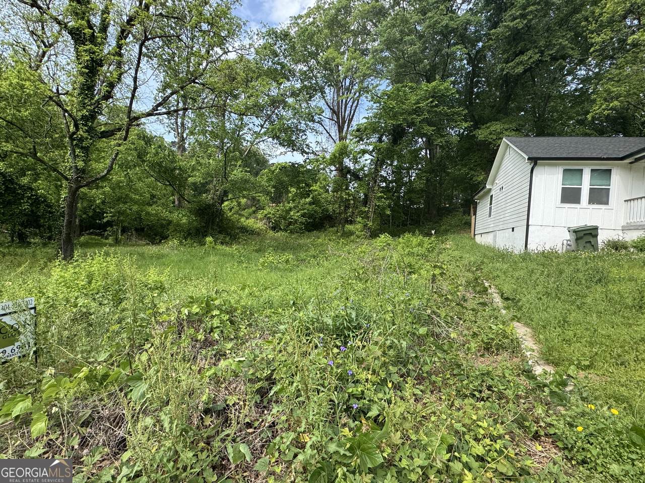 736 Cedar Avenue - Photo 1