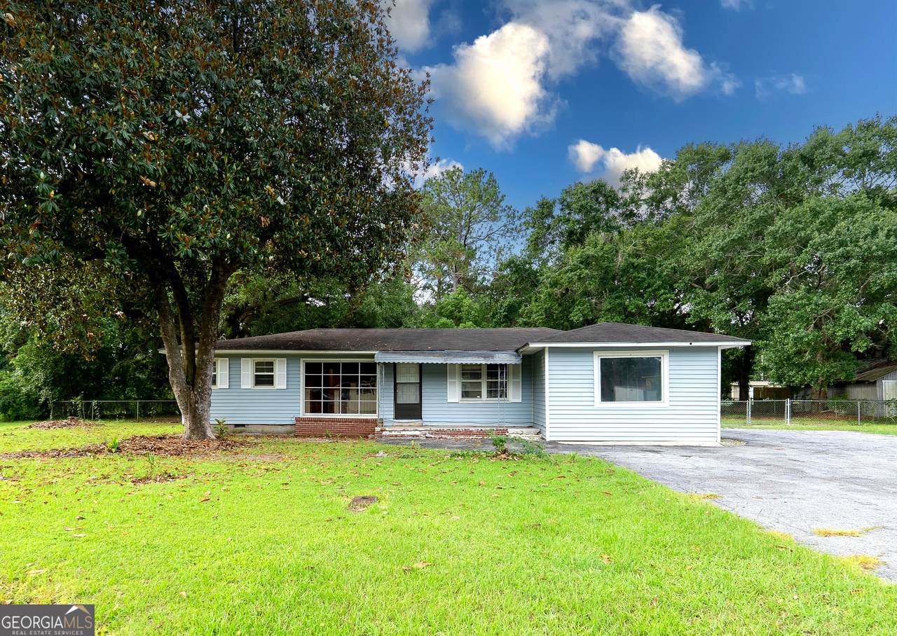 290 Mcree Drive - Photo 1