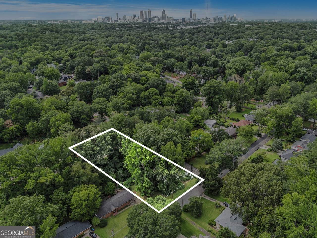 955 Gresham Avenue - Photo 1