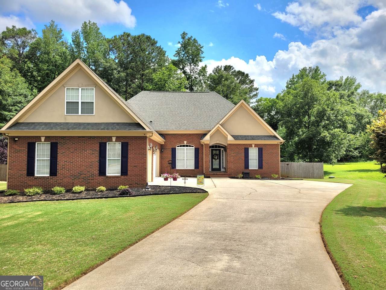 223 Overland Trail - Photo 1