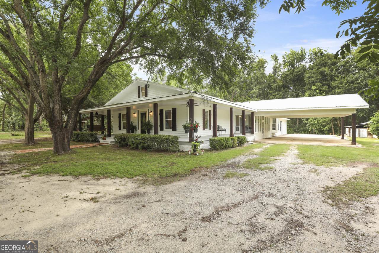 684 Frances Lane - Photo 1