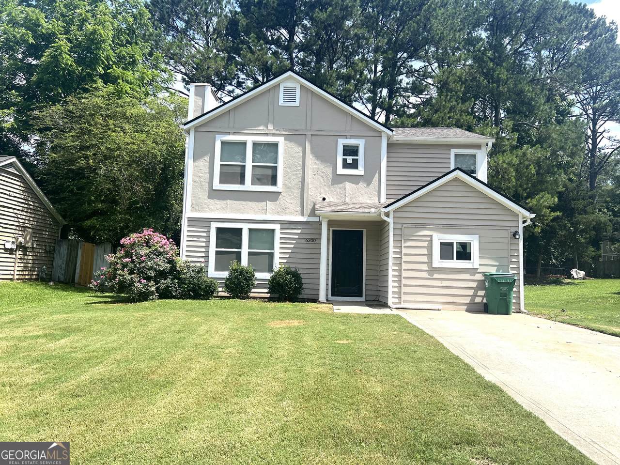 6300 Creekford Lane - Photo 1