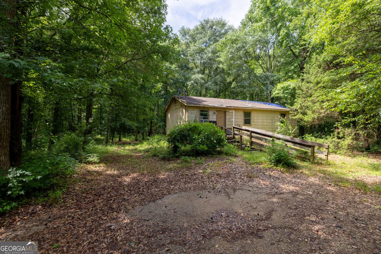 400 Mccart Road - Photo 1