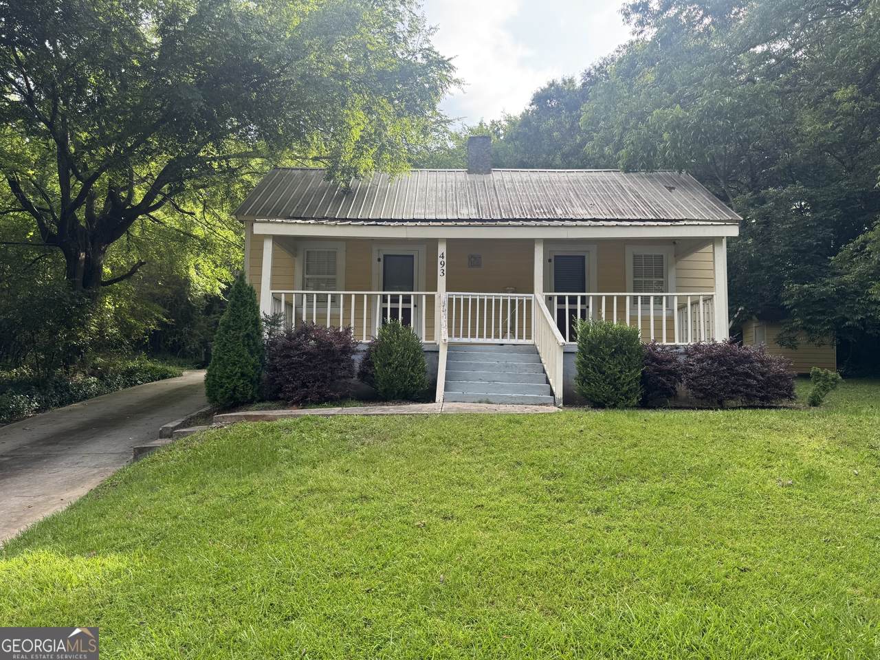 493 Washington Street - Photo 1