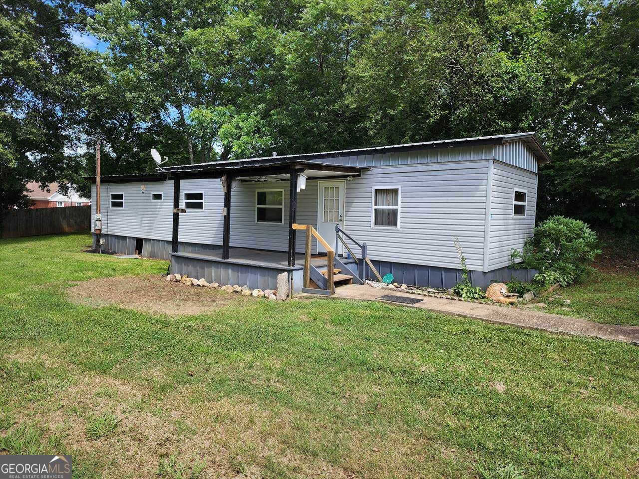 2340 Ridgeway Drive - Photo 1