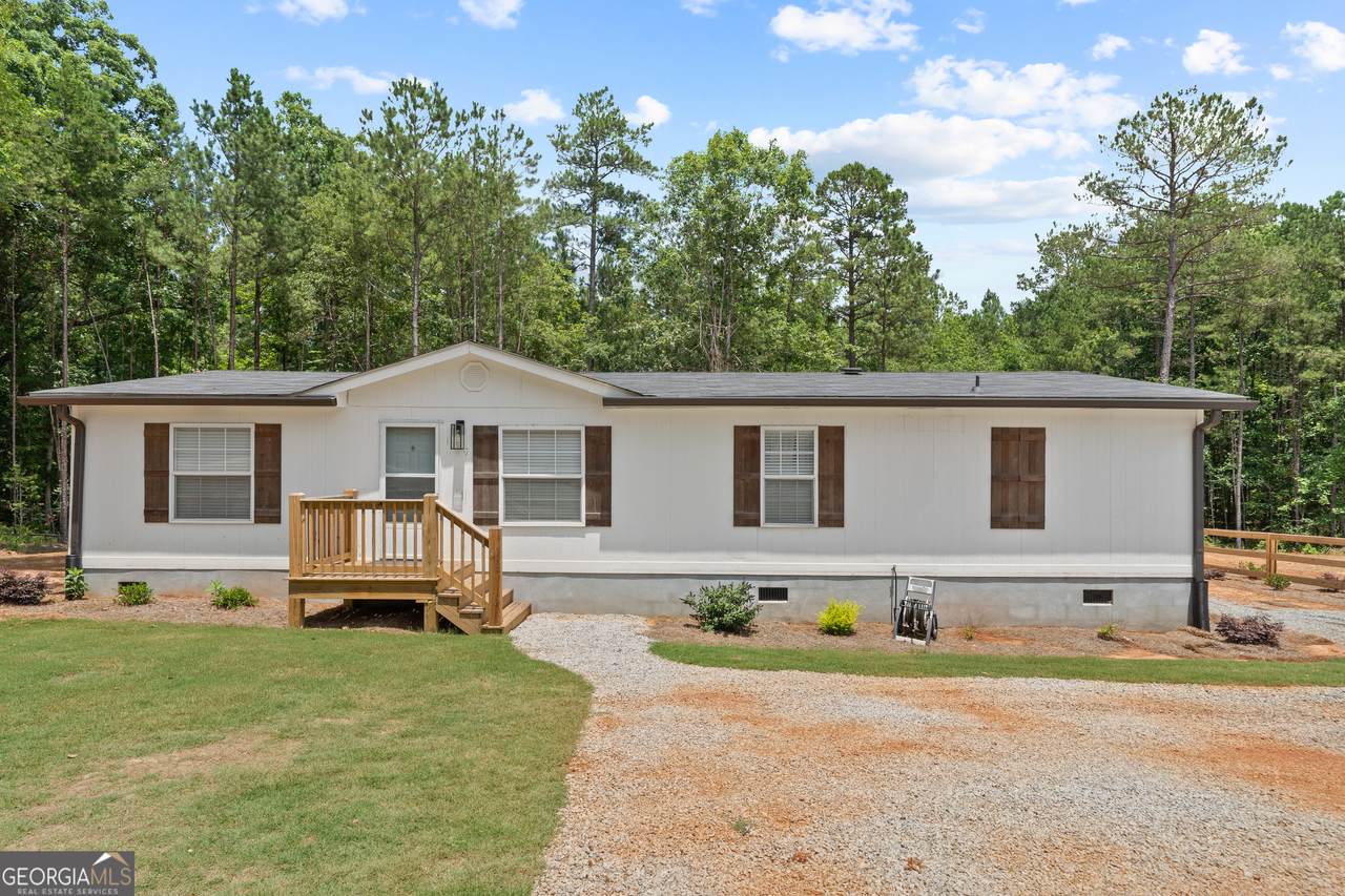 115 Clopton Drive - Photo 1