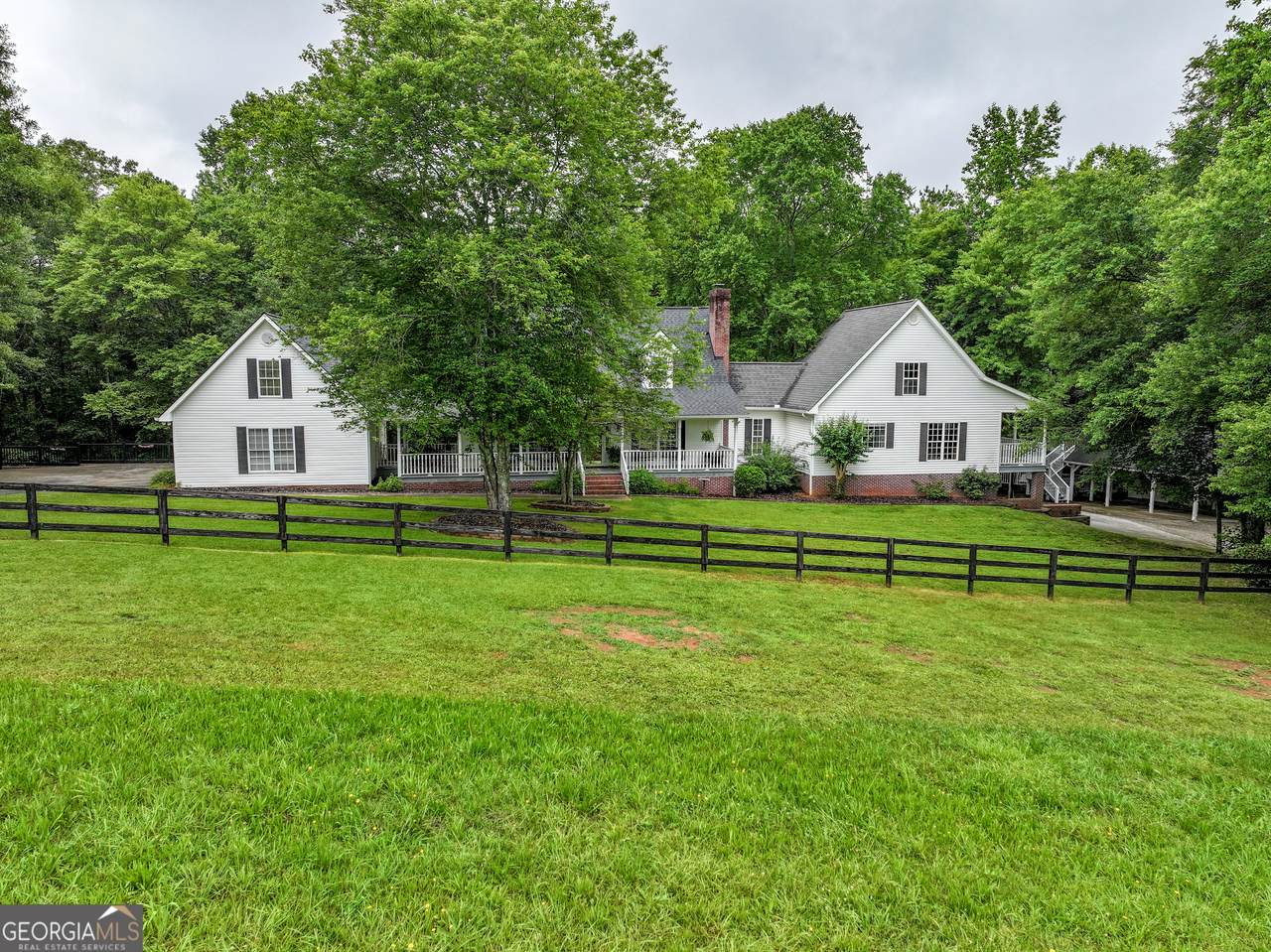 2404 Corinth Poseyville Road - Photo 1