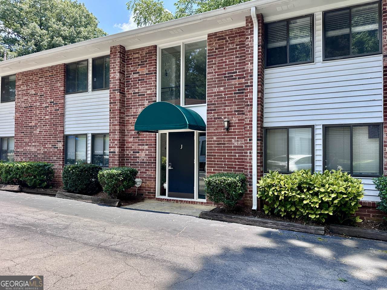 4266 Roswell Road - Photo 1