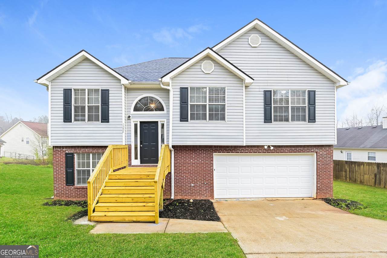 1204 Redbud Court - Photo 1