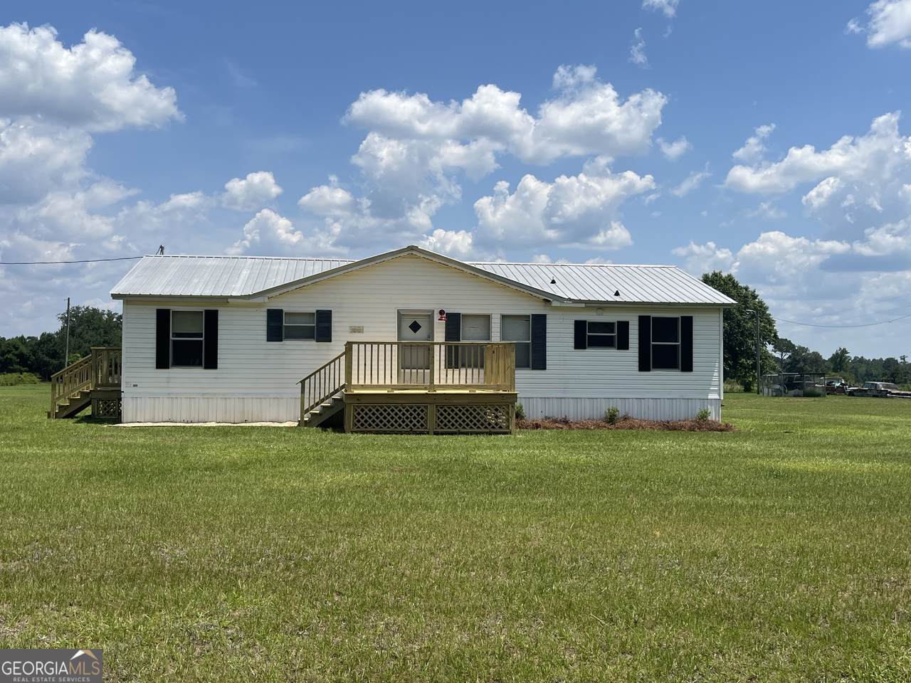 2246 Sheffield Lane - Photo 1