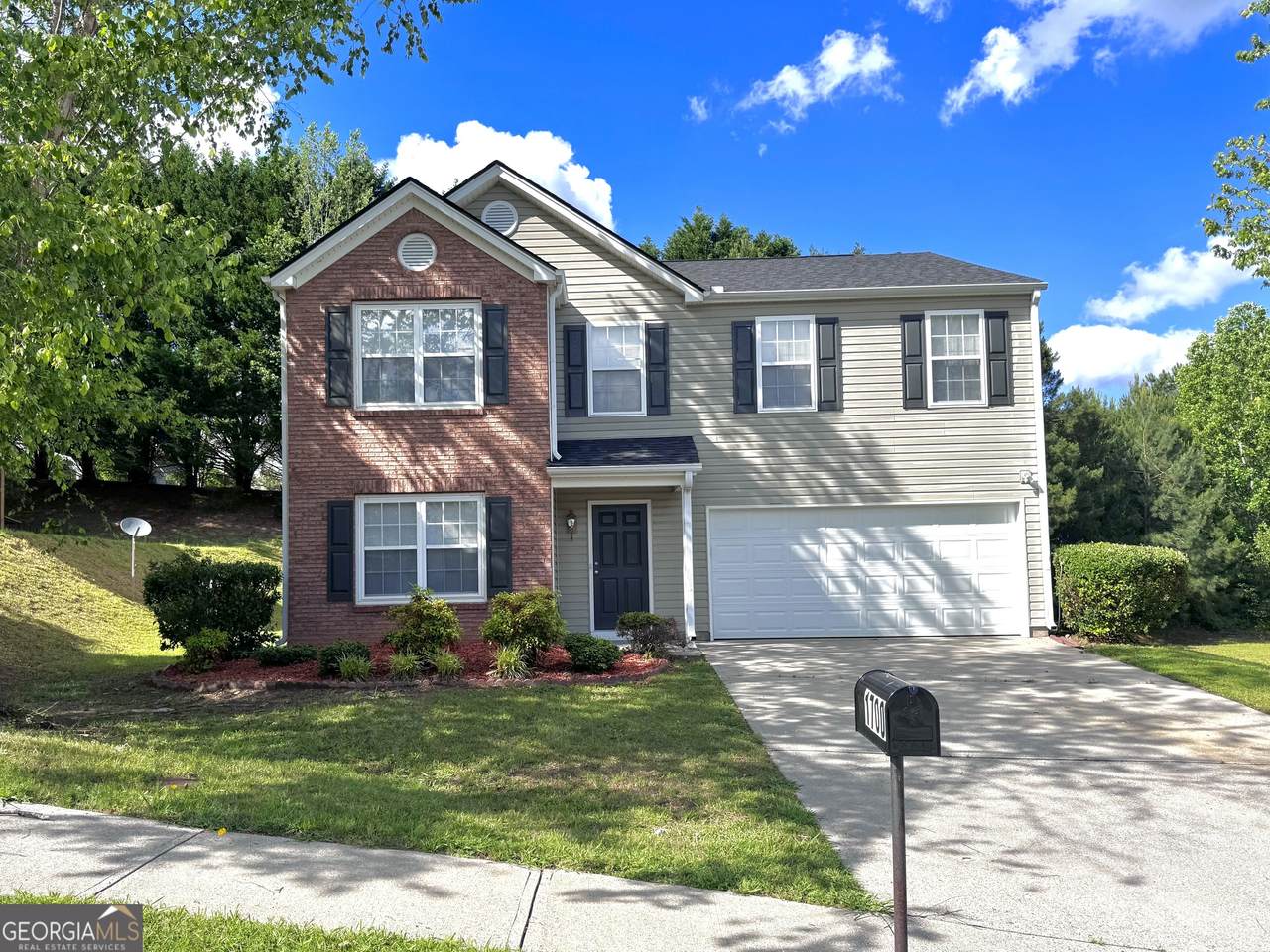 1700 Ivey Pointe Court - Photo 1