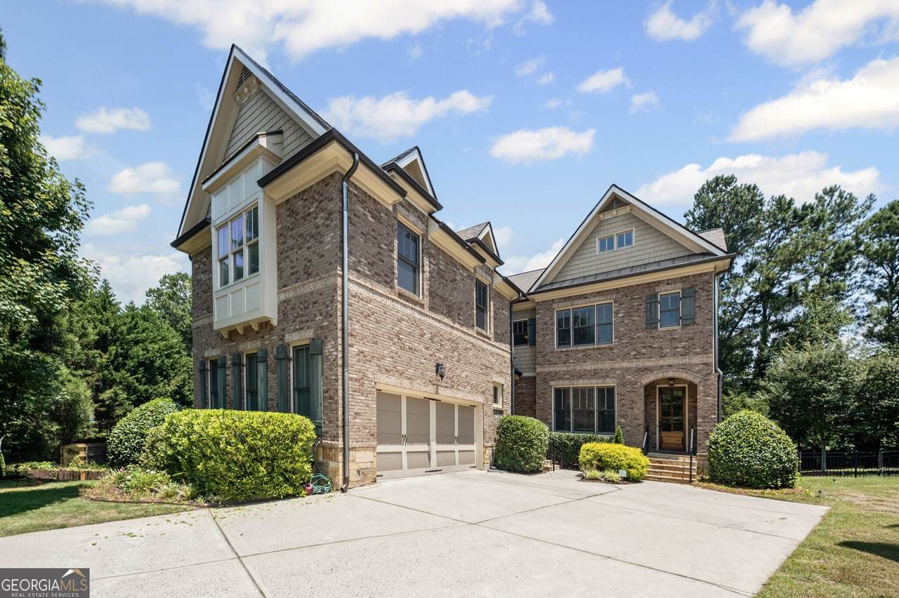 2750 Vinings Orchard Circle - Photo 1