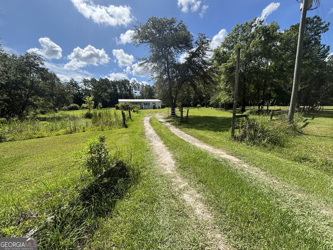 477 Thrift Road - Photo 1