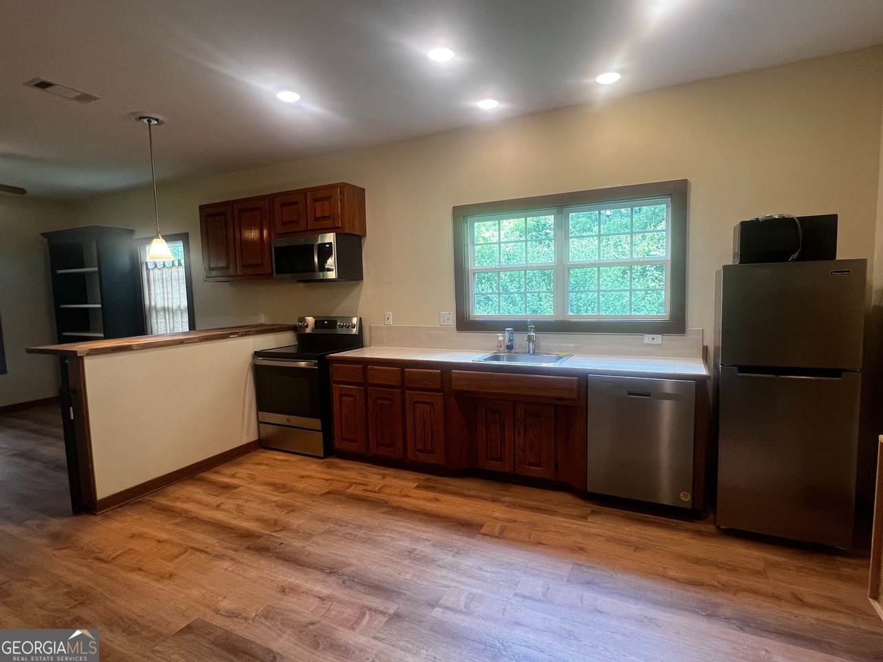 724 Brockton Road - Photo 1
