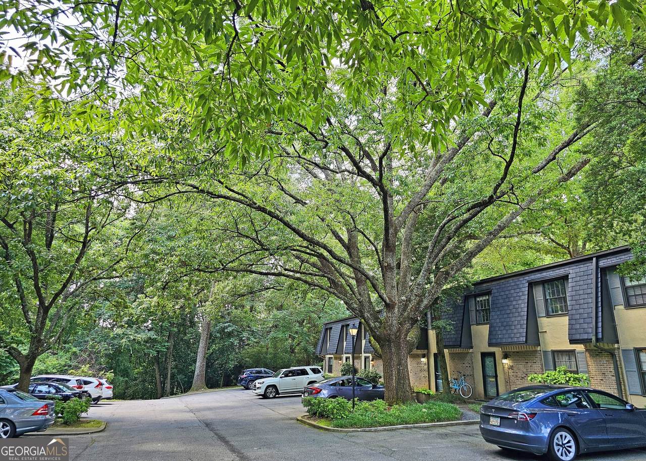 226 Triumph Drive - Photo 1