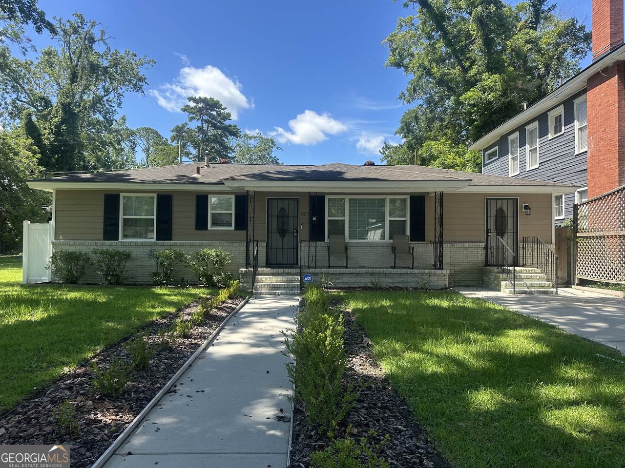 625 34th Street - Photo 1