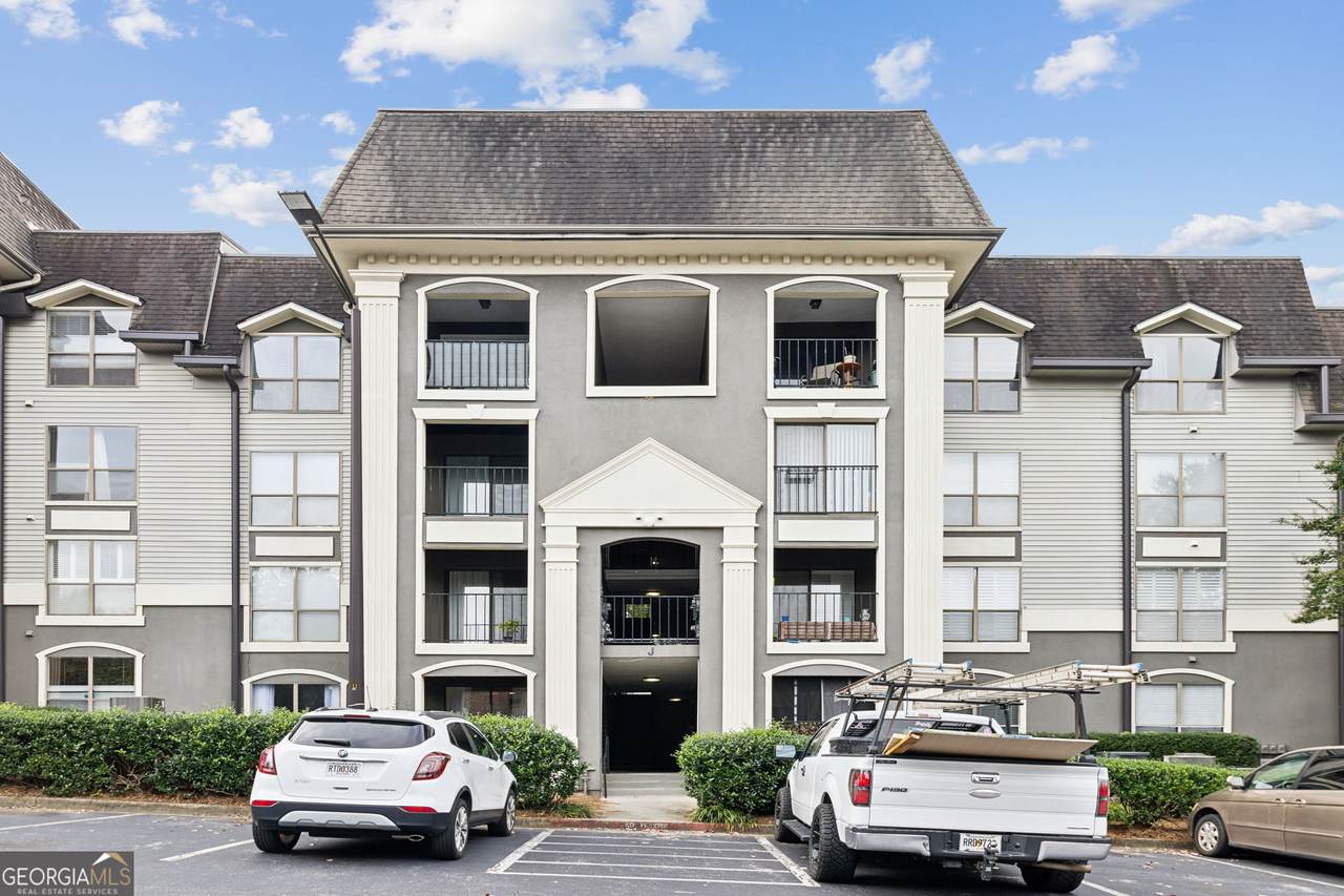 2657 Lenox Road - Photo 1