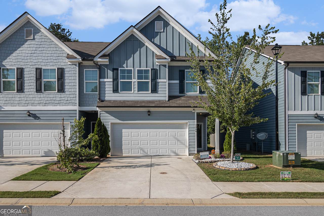 7086 Gladstone Circle - Photo 1