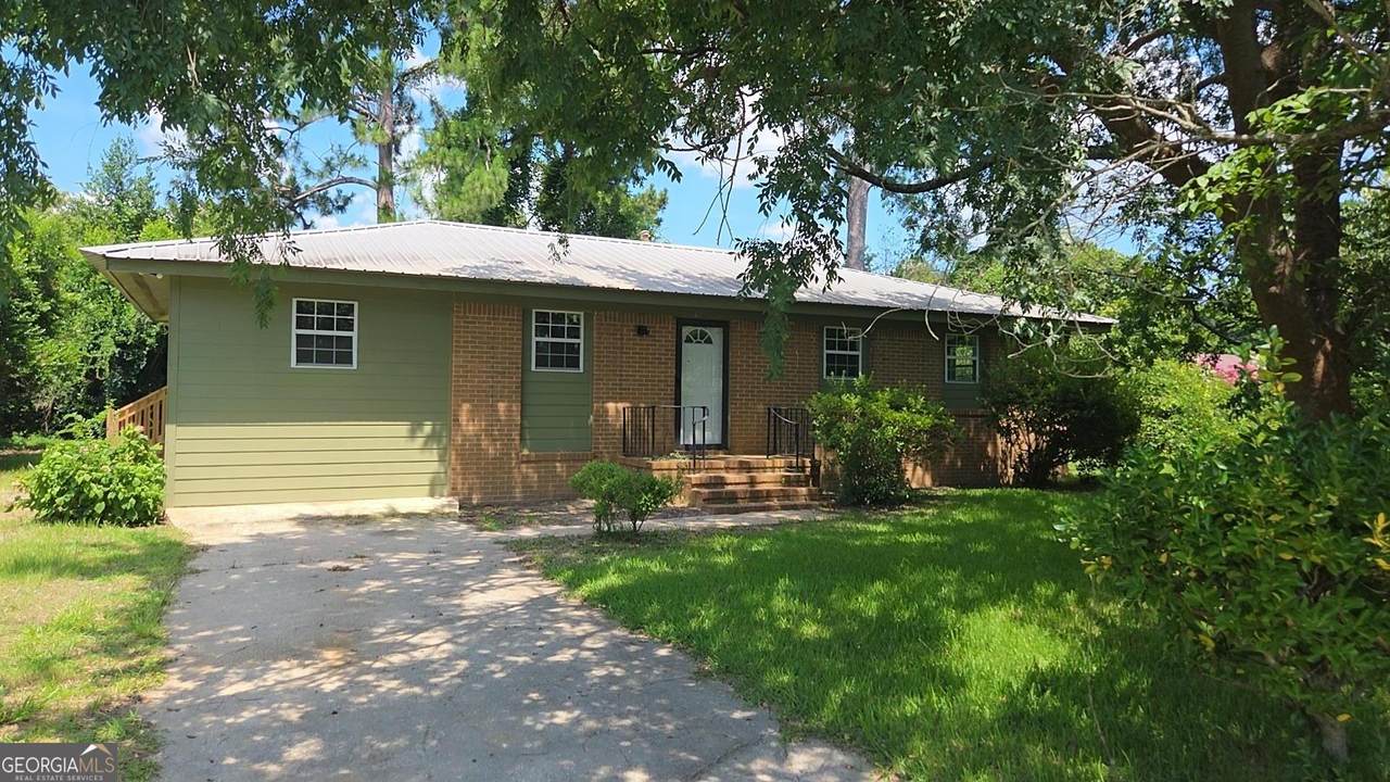 343 Wilson Street - Photo 1