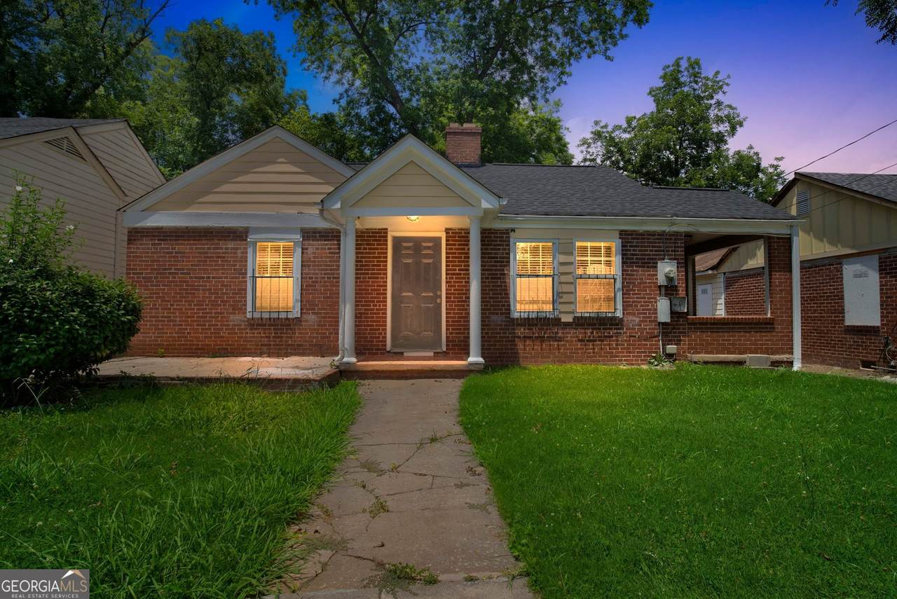 1381 Sharon Street - Photo 1