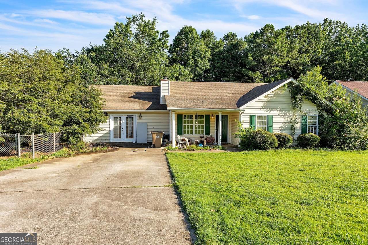 2660 Glendale Drive - Photo 1