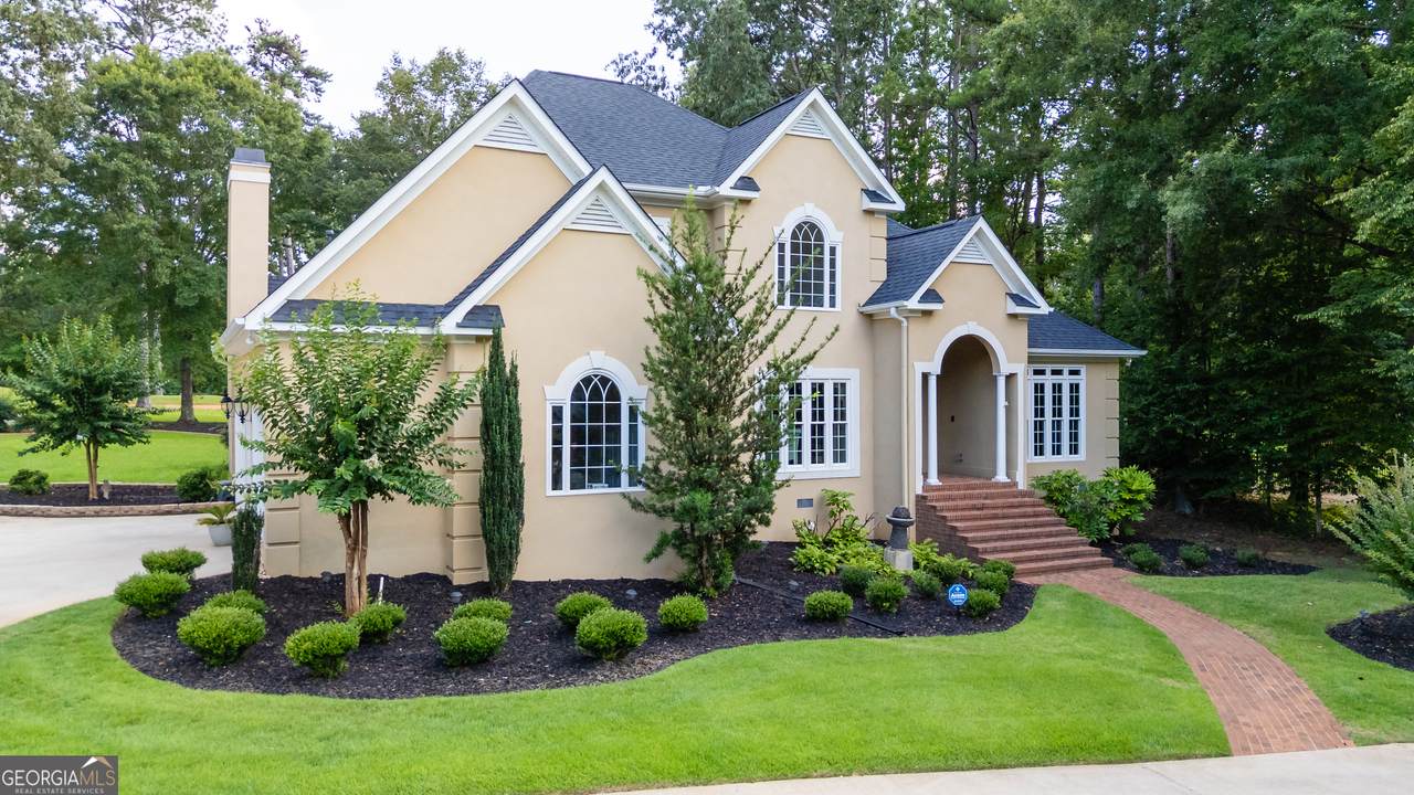 160 Barrington Hall Drive - Photo 1