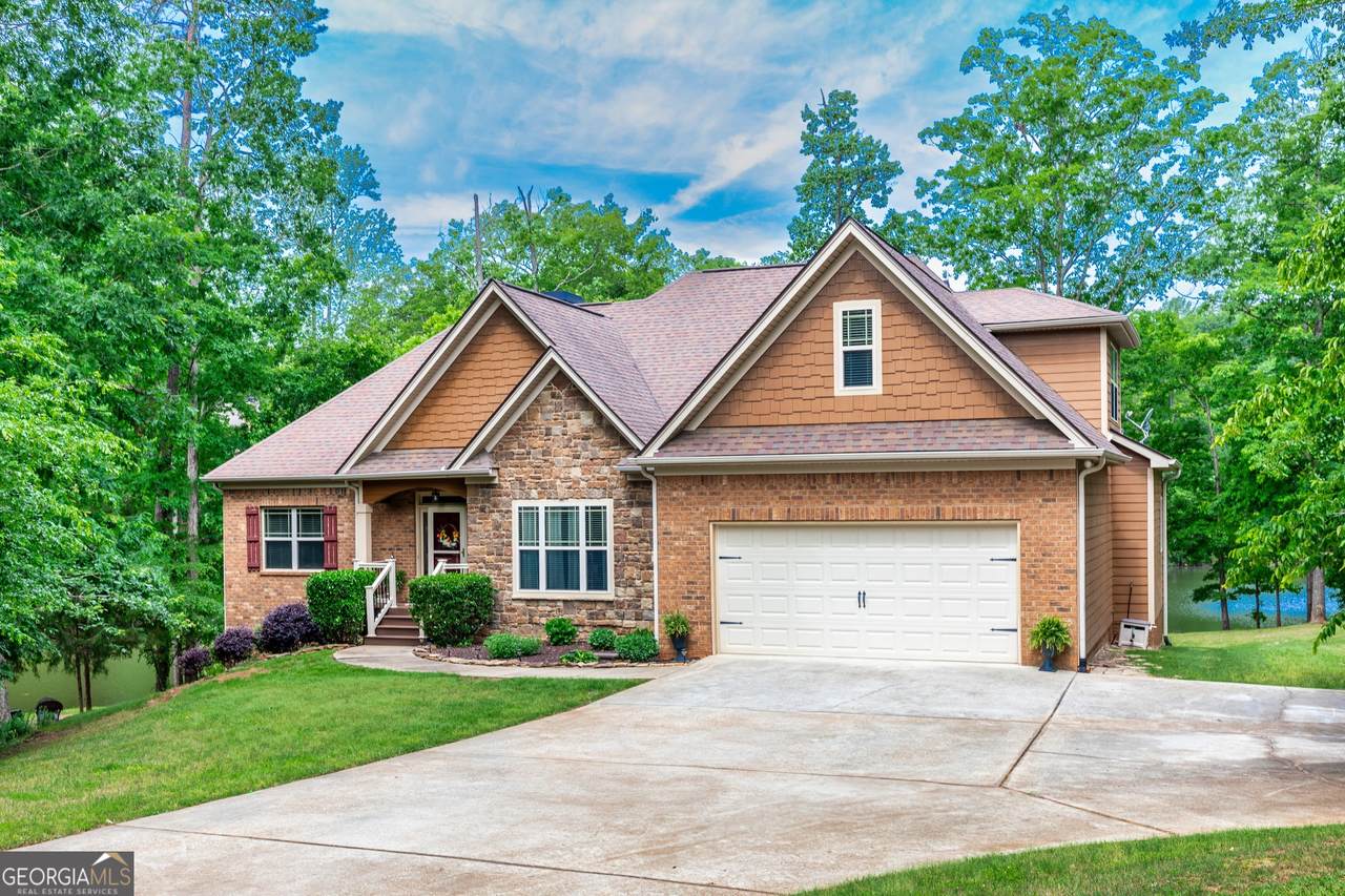 137 Martins Pond Road - Photo 1
