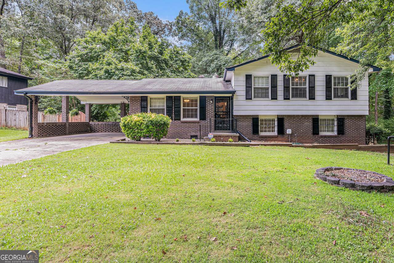 2933 Bretton Drive - Photo 1