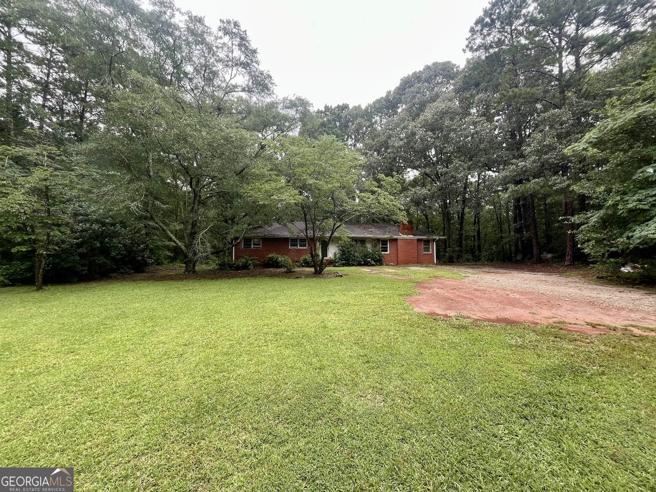 139 Pineview Road - Photo 1