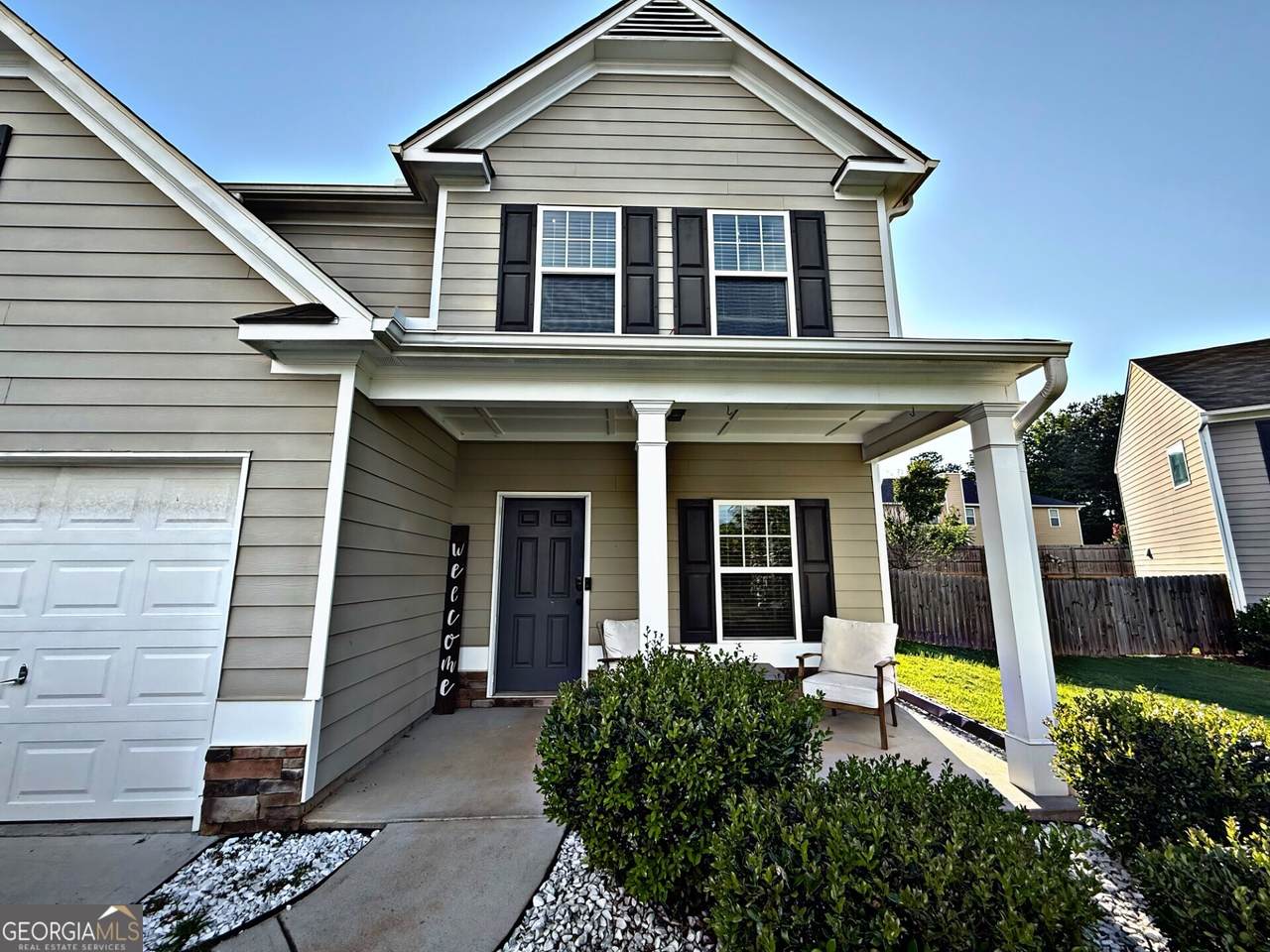 137 Boxwood Way - Photo 1