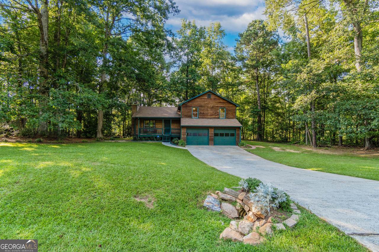 100 Lakeside Drive - Photo 1