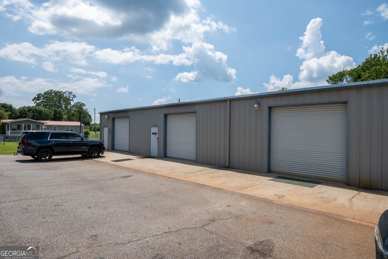 3655 Neese Commerce Road - Photo 1