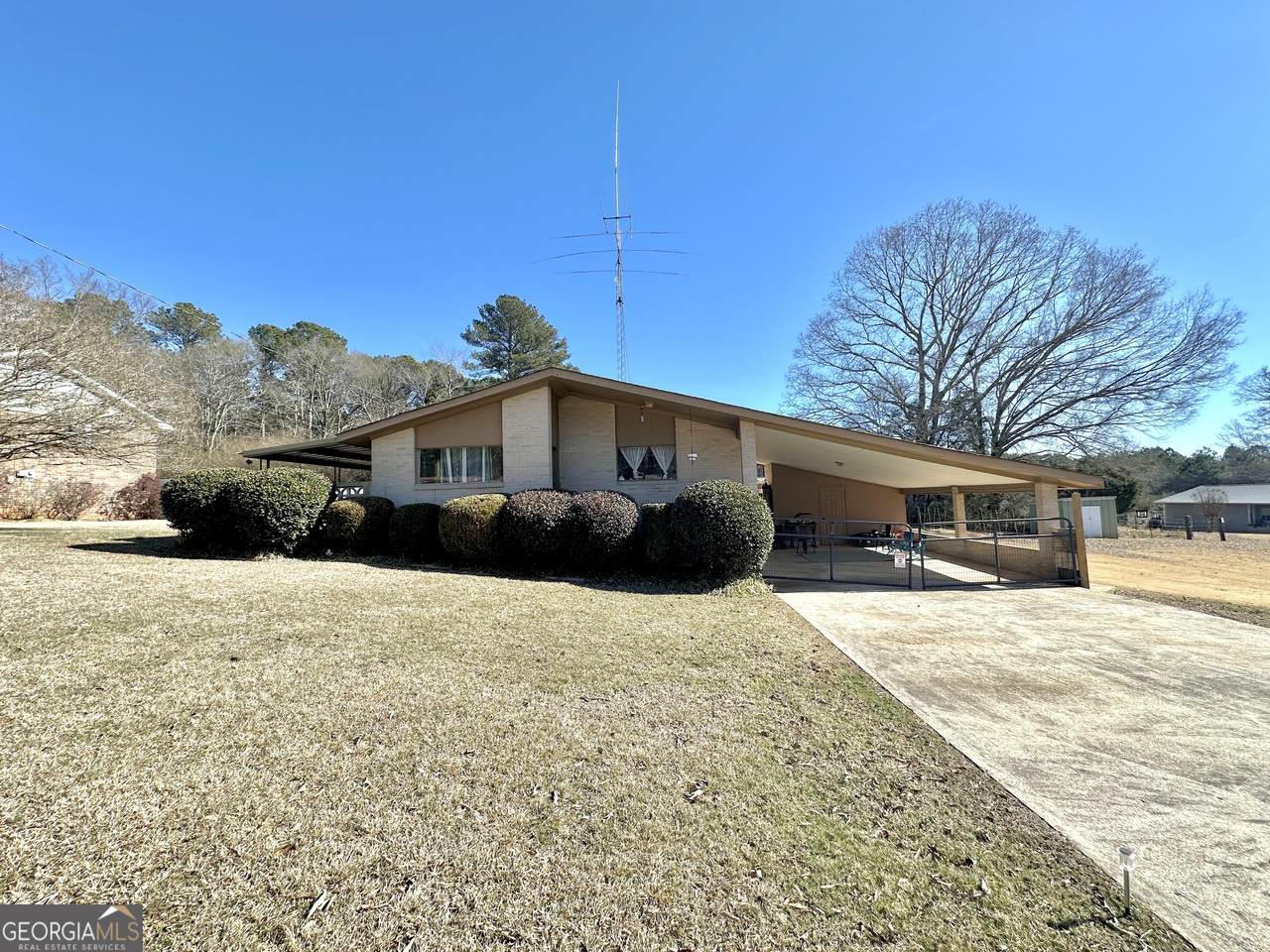 660 Valley Road - Photo 1