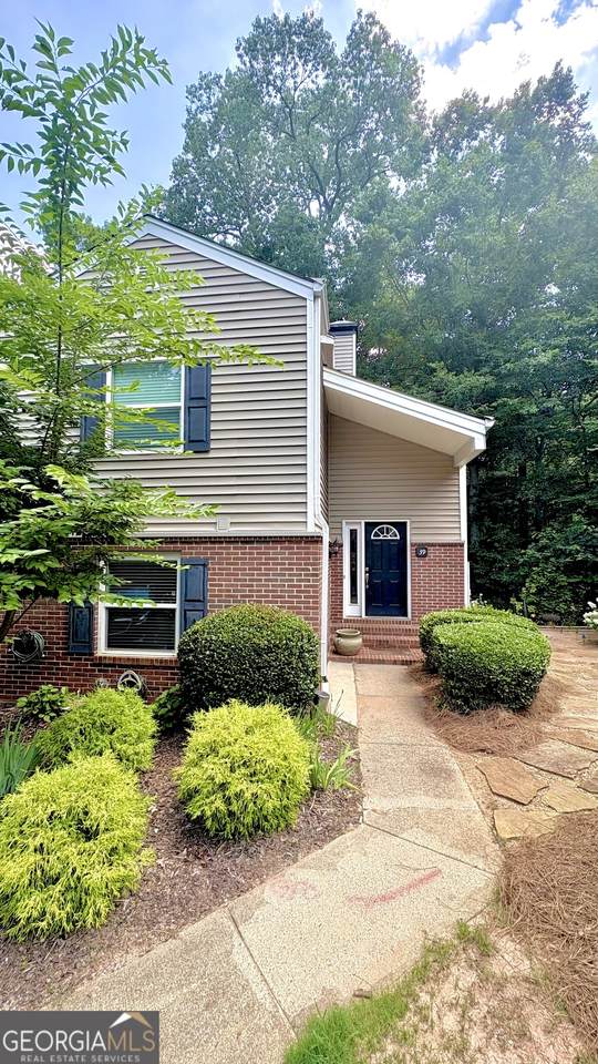 39 Dunwoody Springs Drive - Photo 1