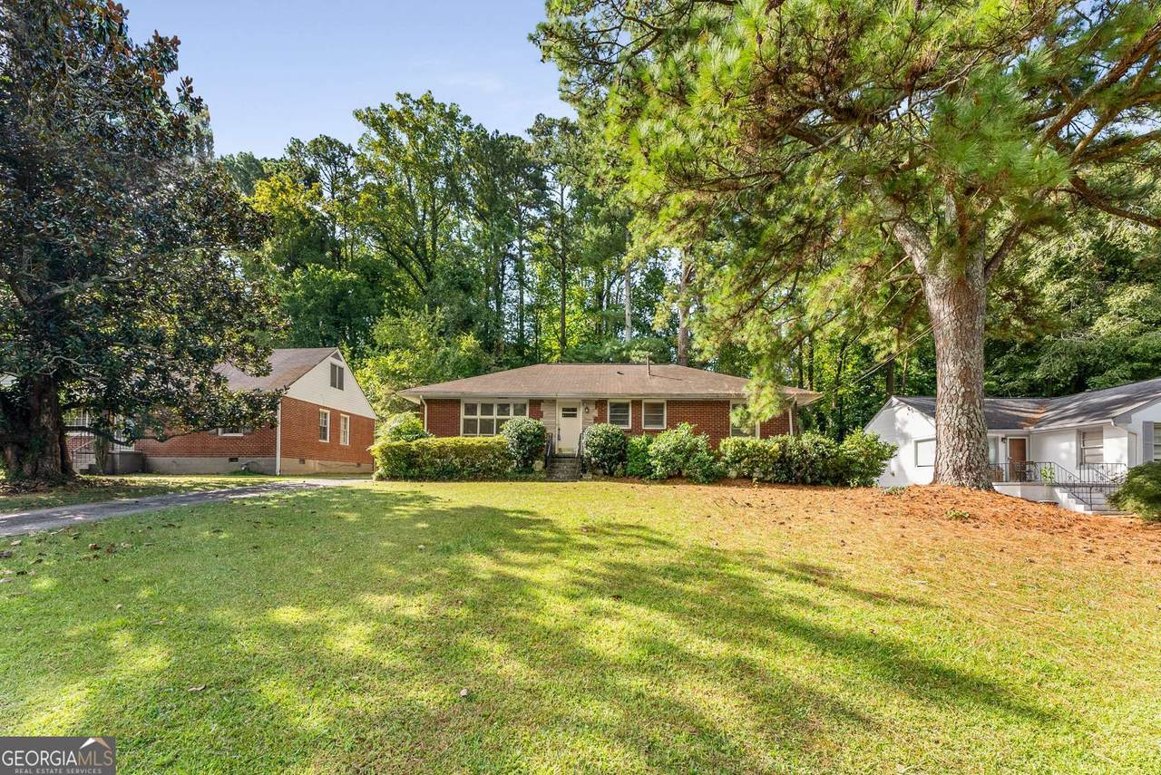 1307 Mayfair Drive - Photo 1